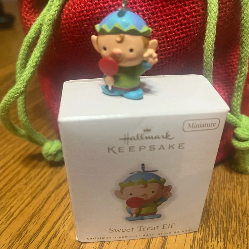 Hallmark Keepsake Miniature Sweet Treat Elf - Blue and Green